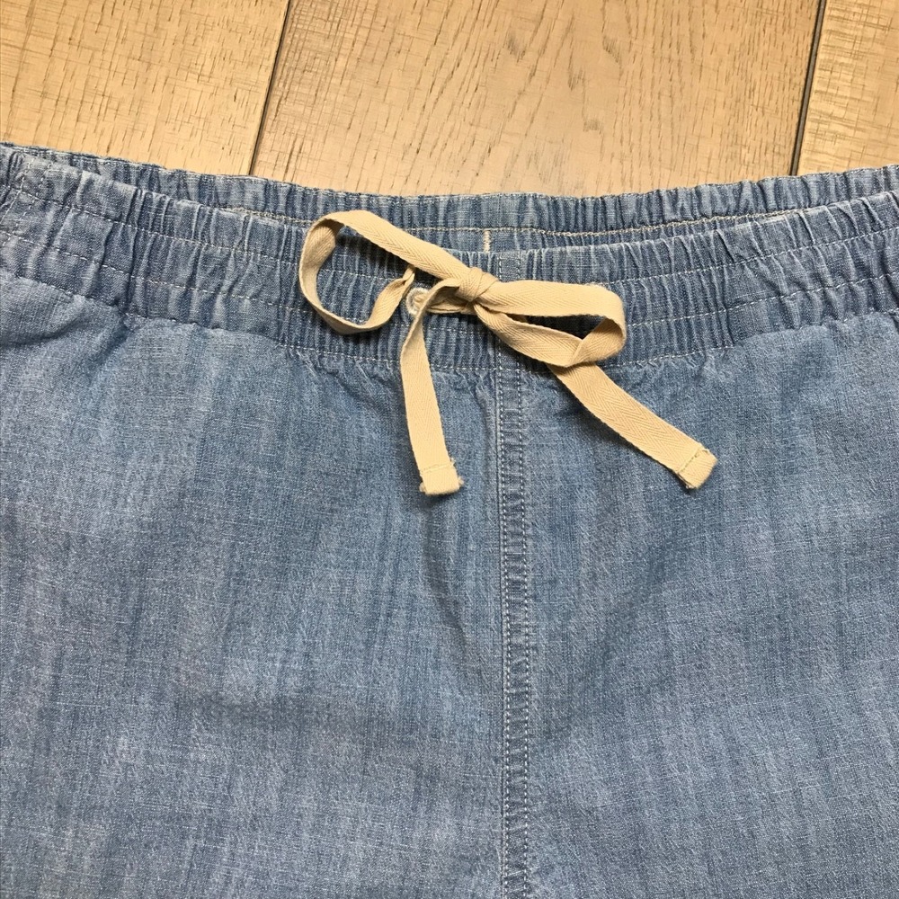 L.L. Bean Pants Womens Size 16P Blue Chinos Lakeswashed Pull on Chambray Ankle - Picture 5 of 10